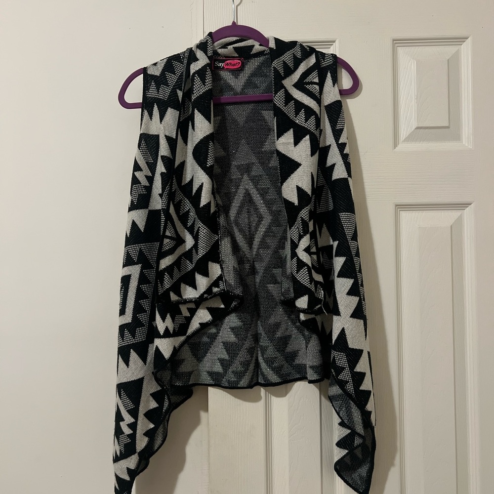 Black and White Knit Shrug Poncho